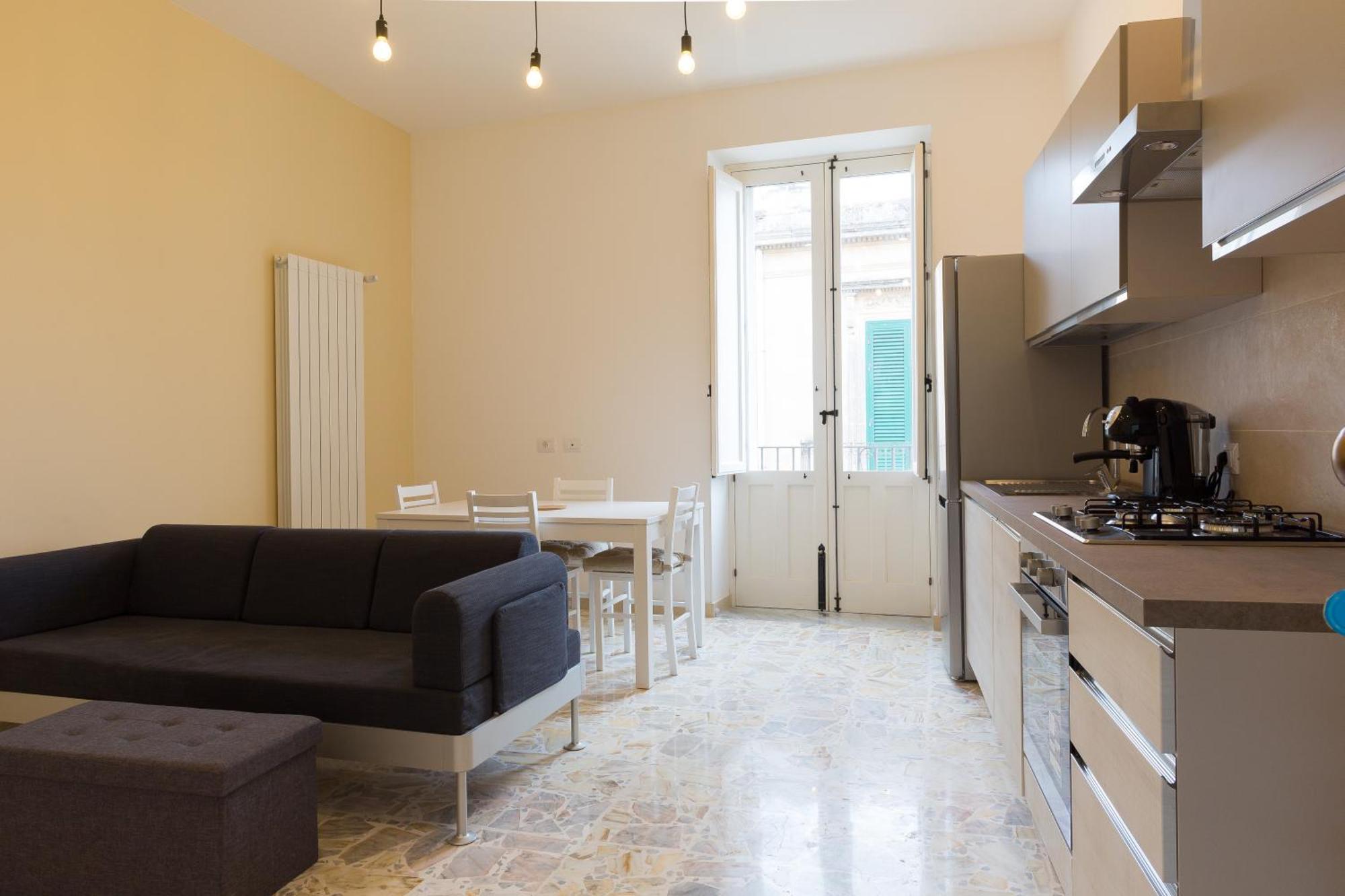 Al Corso Apartments Noto Exterior photo